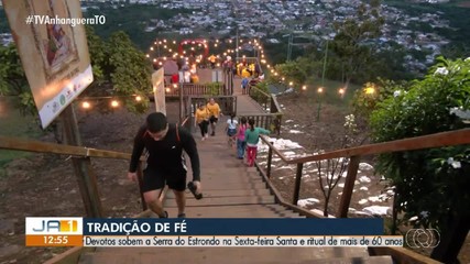 Fiéis sobem a Serra do Estrondo na Sexta-feira da Paixão em Paraíso