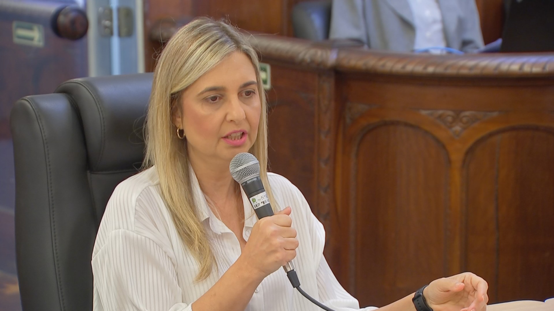 Presidente da Emdurb admite venda irregular de materiais e uso de valor para compra de móveis em Bauru