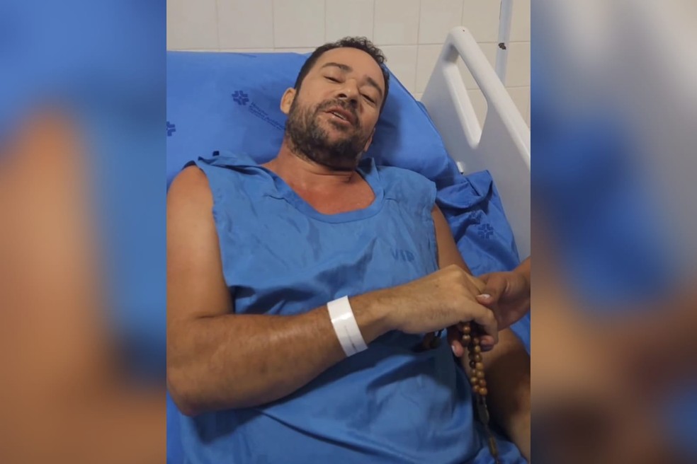 Regilânio Inácio, aluno lesionado na coluna depois de ser atingido por aparelho de 150 kg, recebe alta. — Foto: Reprodução/Instagram