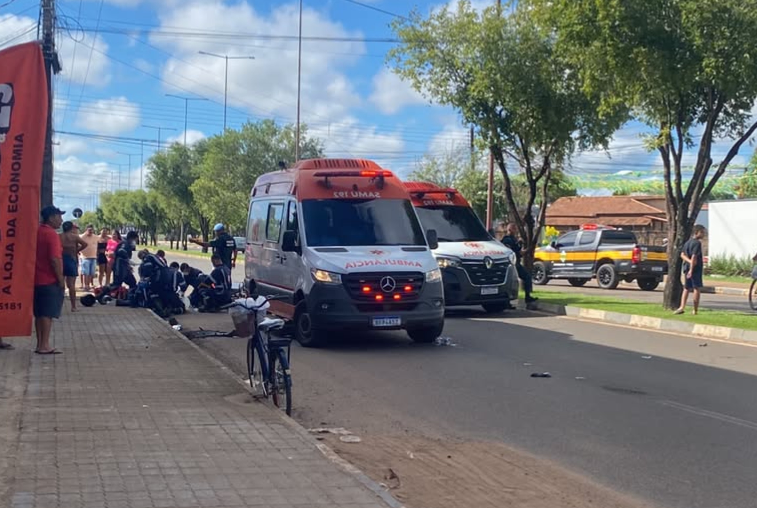 Motociclista fica gravemente ferido e motorista foge após acidente em Boa Vista