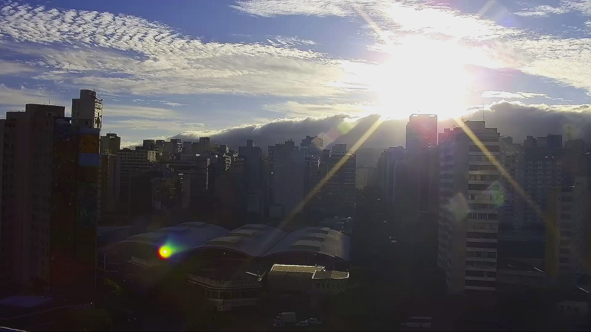 Após fortes chuvas, tempo vira e fim de semana terá sol