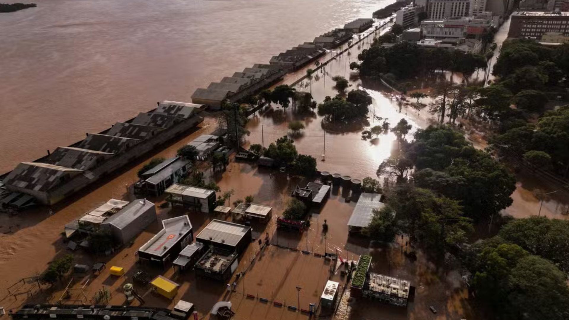 Com foco na ansiedade climática, hospital oferece terapia gratuita para vítimas da enchente no RS