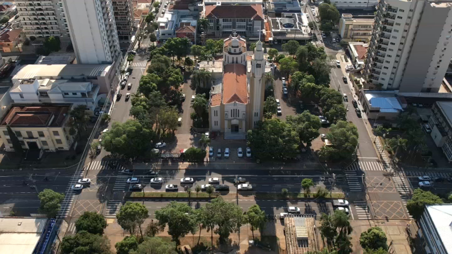 Monumentos e locais que fazem parte da paisagem de Presidente Prudente guardam histórias que atravessam gerações