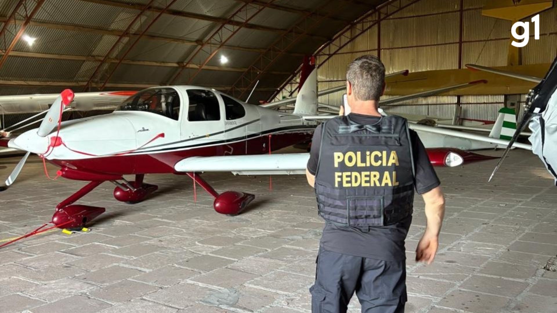 Após apreensão de 35 kg de cocaína em aeroporto do RS, PF prende 17 pessoas em operação contra tráfico internacional de drogas