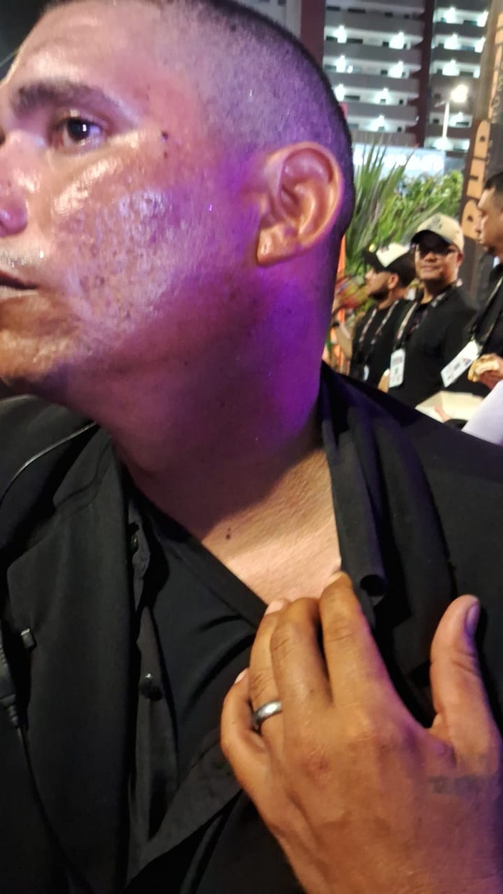 Segurança fez B.O. por caso de racismo e agressões de uma das mulheres que estavam no camarote — Foto: Vitor Depaiva