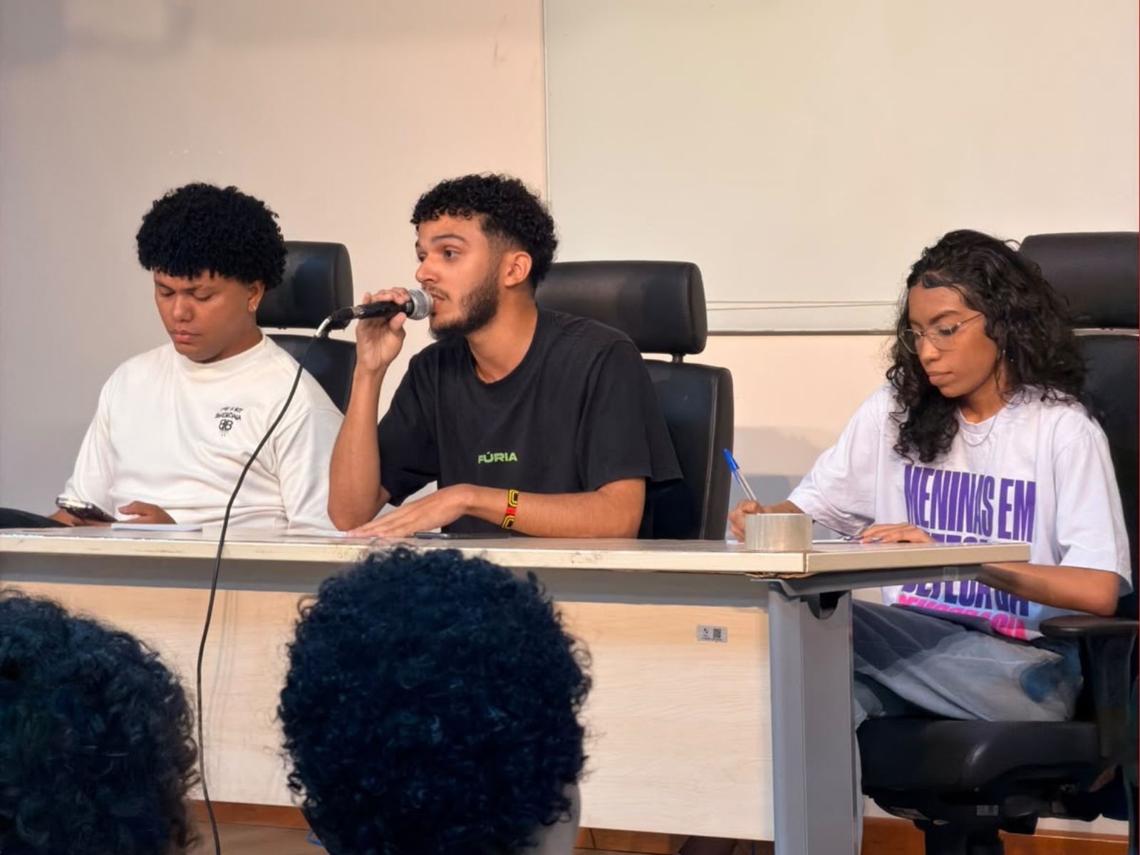 Estudantes da Ufac aprovam greve após crise no transporte coletivo de Rio Branco