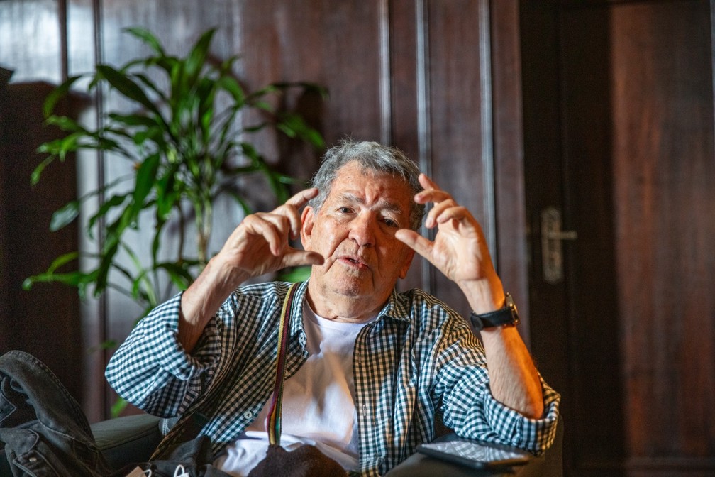Evandro Teixeira em setembro de 2023, quando lançou mostra no CCBB do Rio — Foto: Marcello Cavalcanti