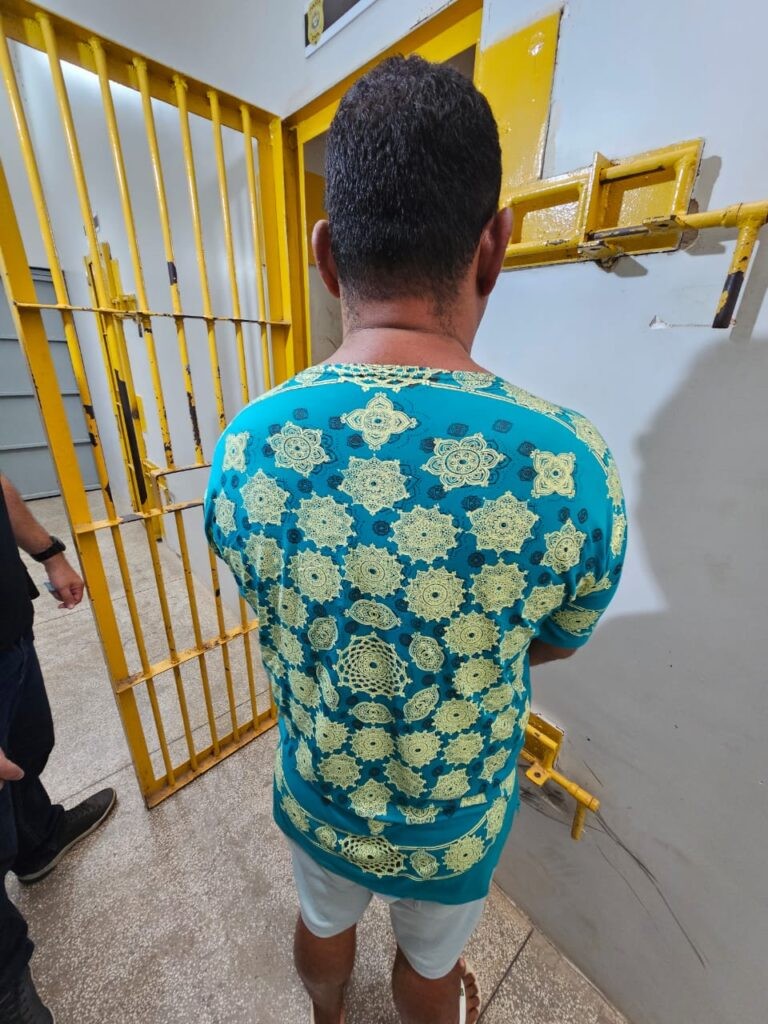 Homem de 48 anos é preso suspeito de estuprar três netas enquanto elas brincavam em casa no Acre