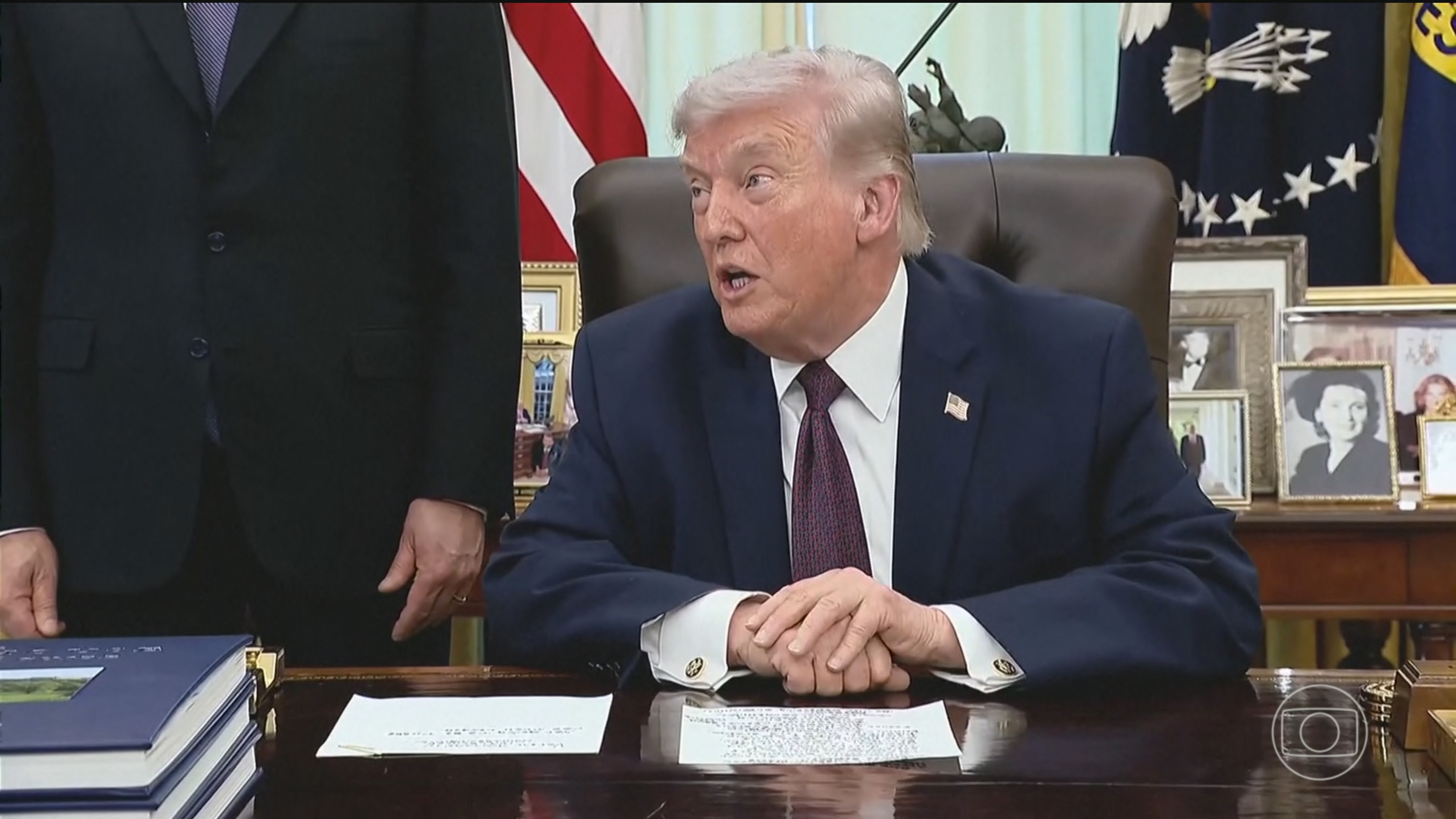 Donald Trump diz que recebeu pedido de trégua do presidente do Irã, que nega