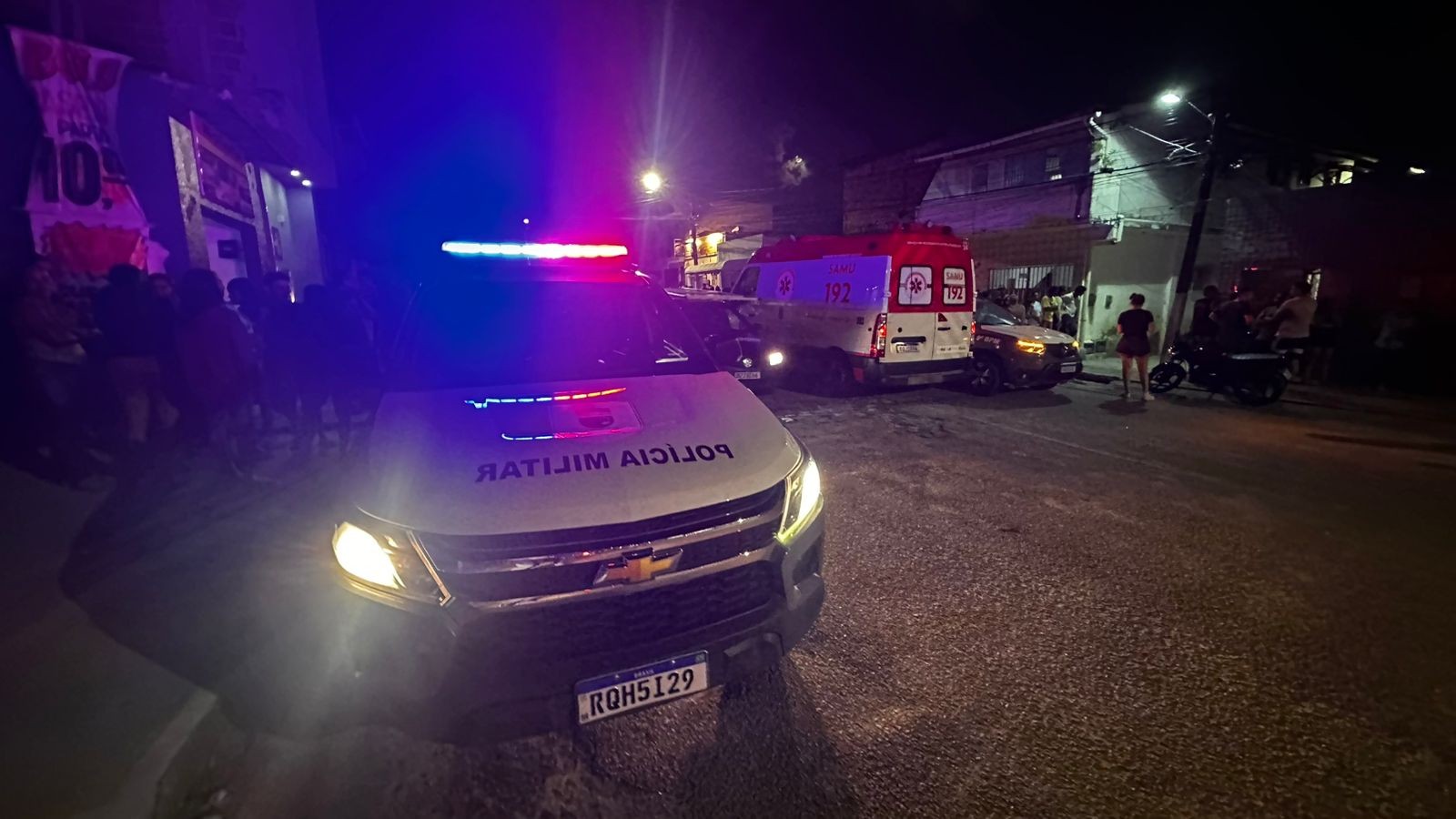Bebê encontrada viva ao lado de casal morto em Natal