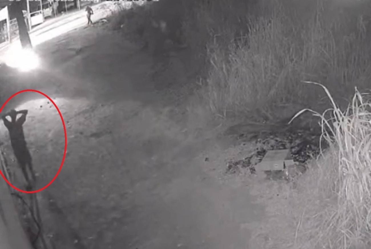 VÍDEO: Homem arromba janela de loja para furtar, mas é surpreendido pela PM em MG