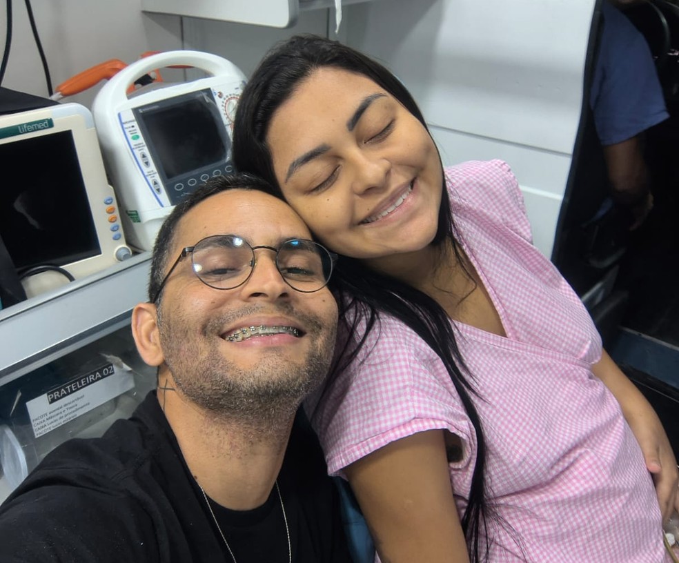 Casal durante internamento — Foto: Arquivo Pessoal