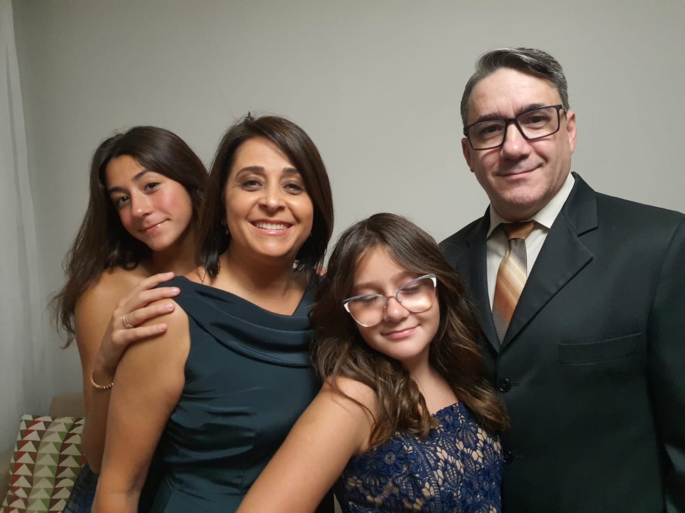 Edgard, a esposa e as filhas — Foto: Arquivo Pessoal