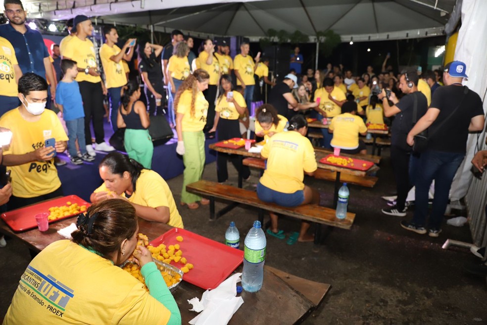 Competidores participam de Torneio de Roedores de Pequi em Gurupi  Foto: Divulgação/Secom Gurupi