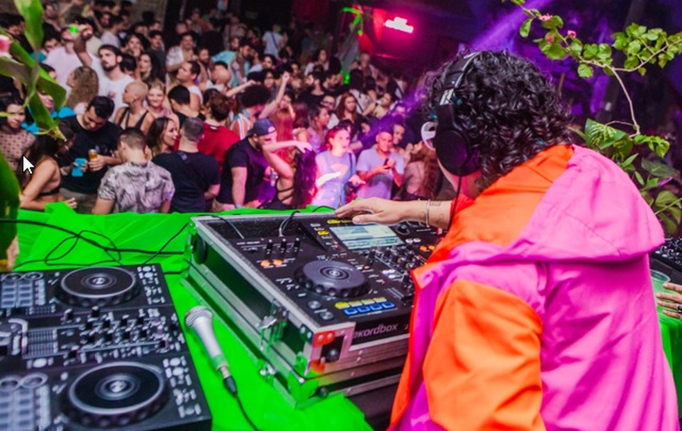 DJs em festa — Foto: Divulgação/Victor Saghas