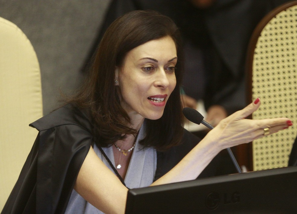 A relatora do caso no STJ, ministra Regina Helena Costa. — Foto: STJ