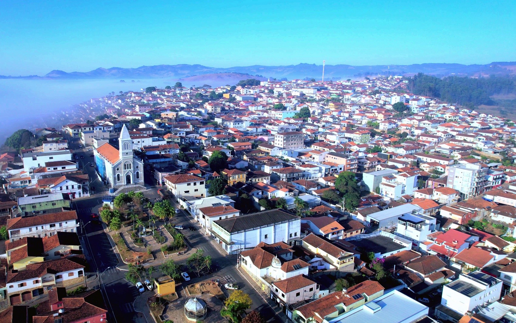 Justiça determina que Cemig regularize fornecimento de energia em Poço Fundo, MG