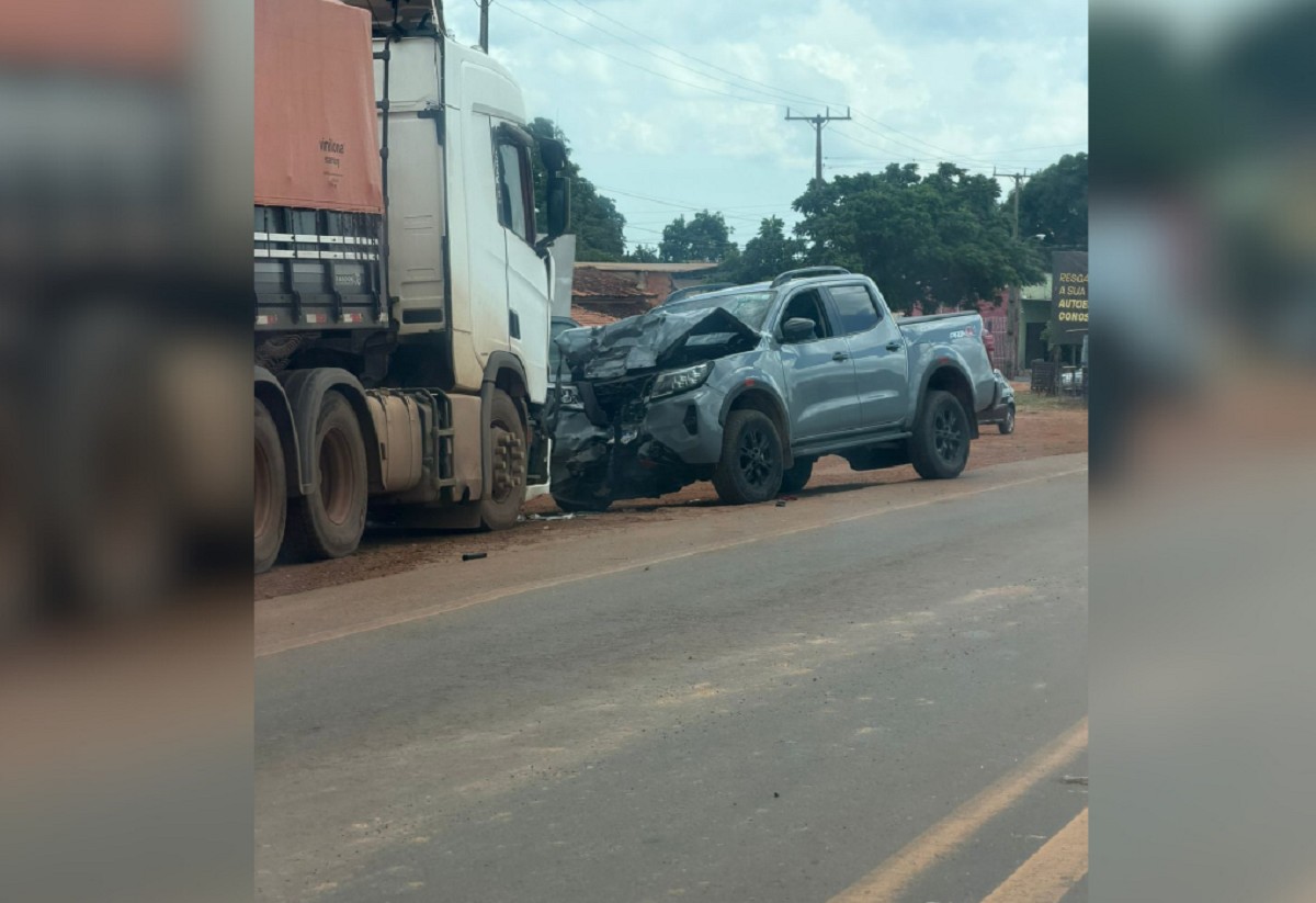 Acidente envolvendo caminhonete e caminhão deixa um morto na TO-335