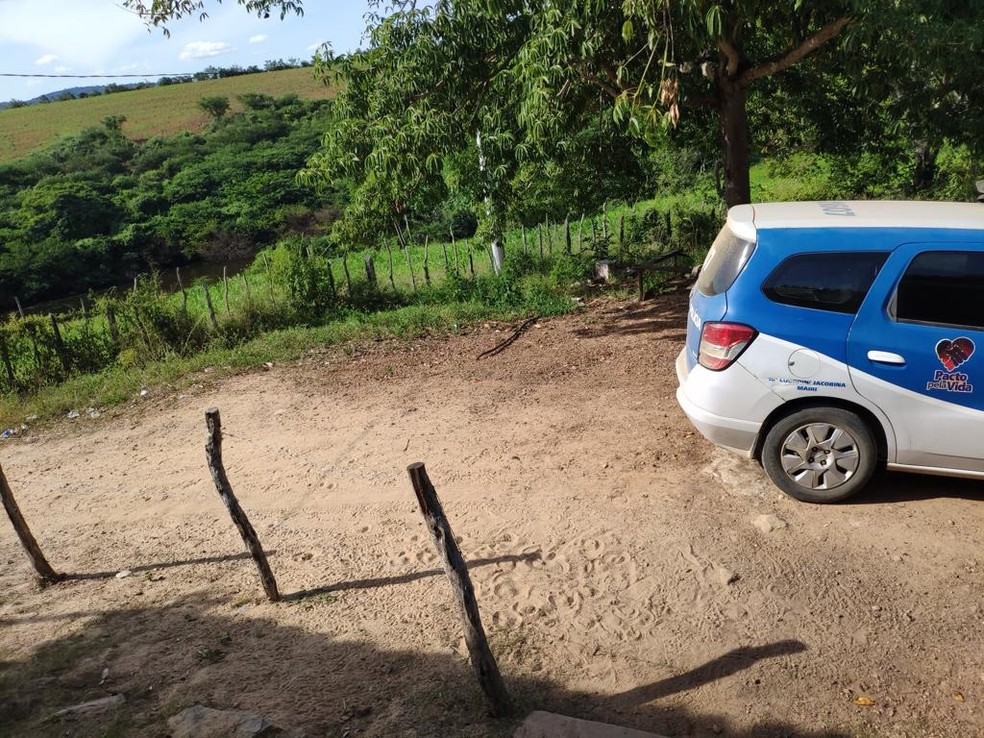 Corpo foi encontrado na entrada da cidade, no norte da Bahia — Foto: Divulgação/Polícia Civil
