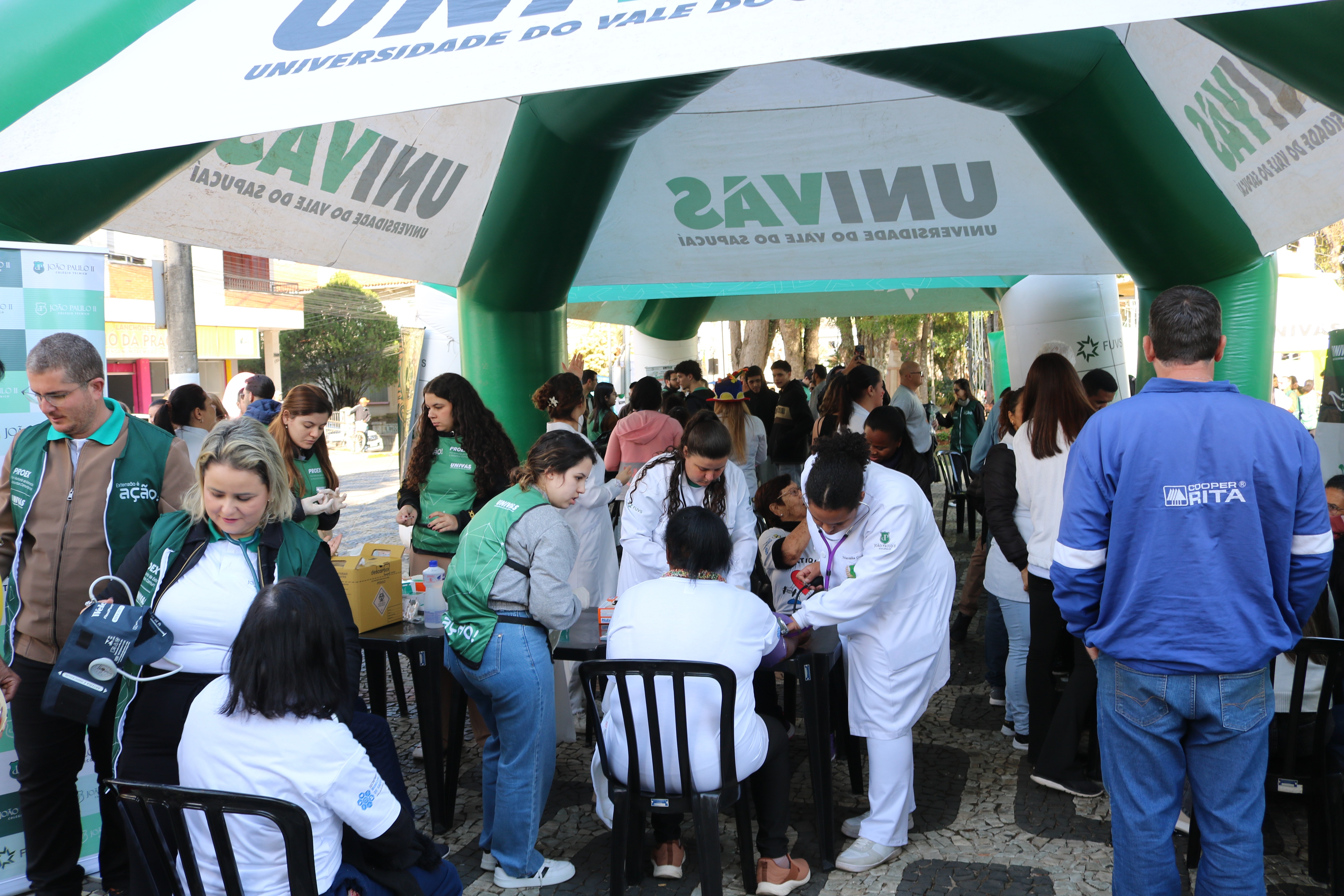 Evento da Univás leva diversos serviços de saúde para Santa Rita do Sapucaí