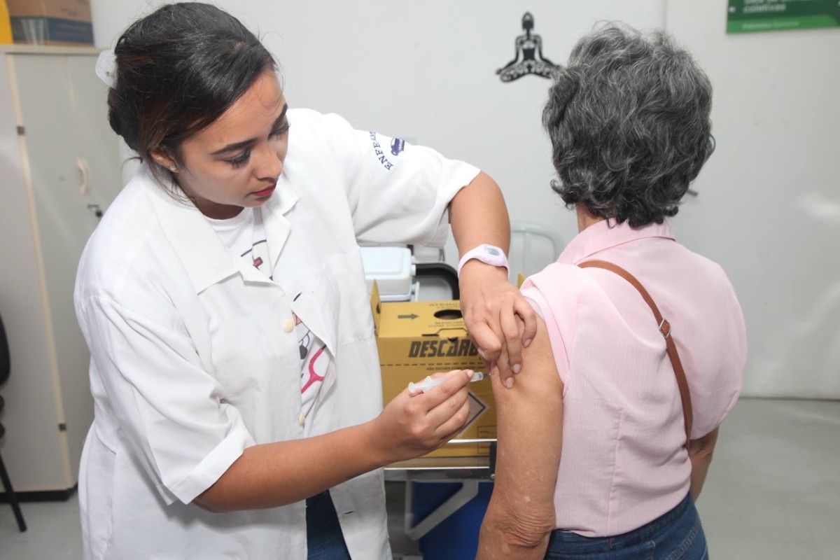 Outubro Rosa: Baixada Santista realiza Dia D com exames, ações e vacinação