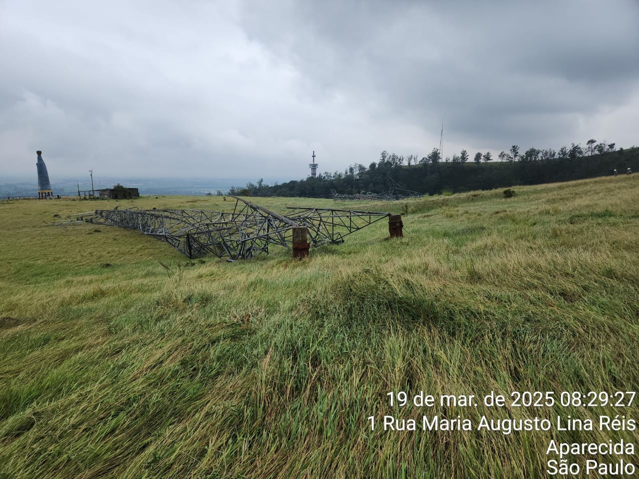 Quase 24h depois, cidades do Vale do Paraíba ainda sofrem com transtornos causados por apagão