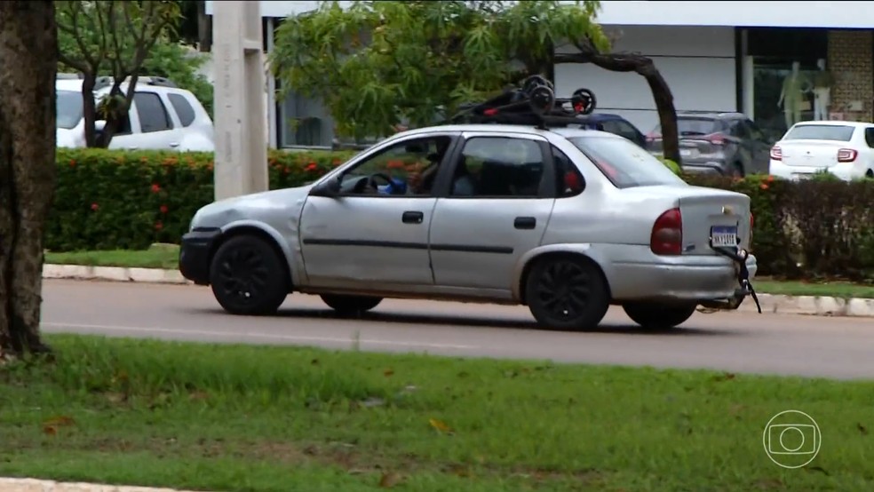 Isenção do IPVA para veículos com mais de 20 anos começa a valer em todo país — Foto: Jornal Nacional