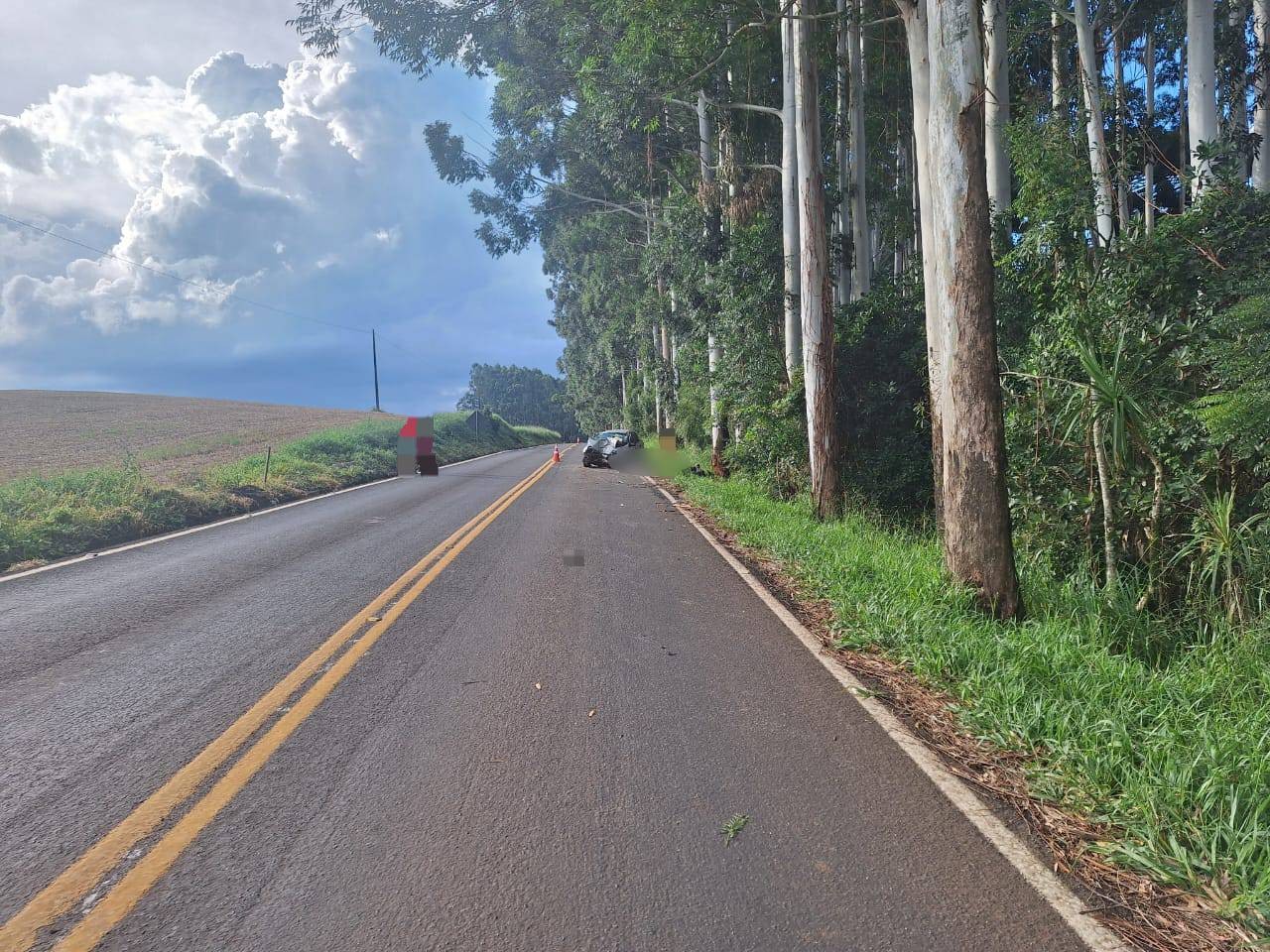 Motorista sem CNH perde controle de carro e acidente deixa um morto e três feridos no Oeste de SC