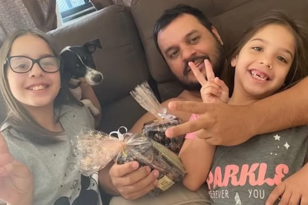 Antônio Pedro Zardin Filho, de 42 anos, e as duas filhas, Maria Fernanda Zardin, de 15 anos, e Maria Carolina Zardin, de 11 anos. — Foto: Redes sociais