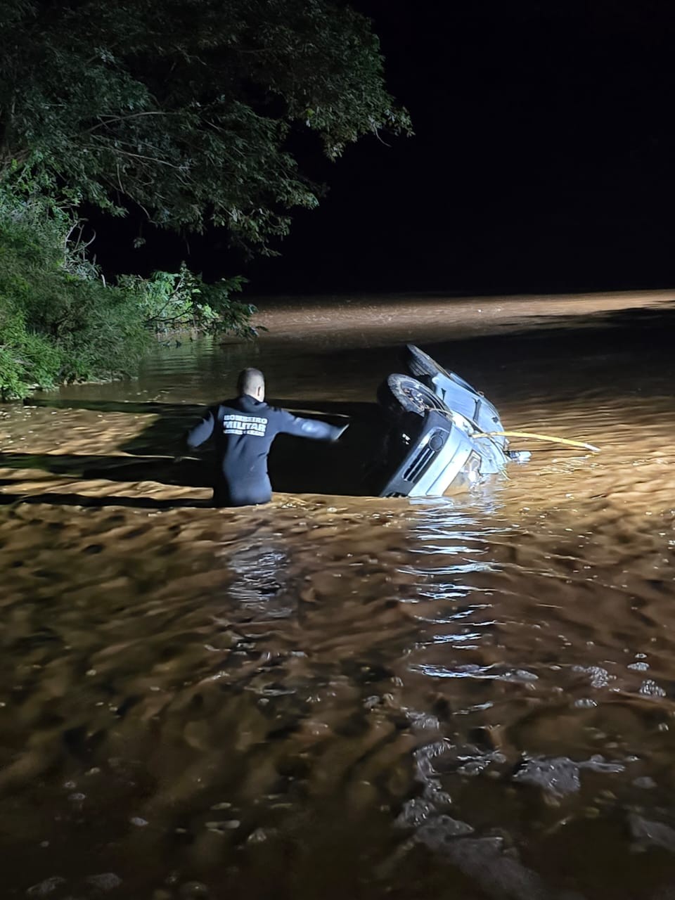 Corpo de homem que desapareceu enquanto andava de carro durante a chuva é encontrado em Glaucilândia 