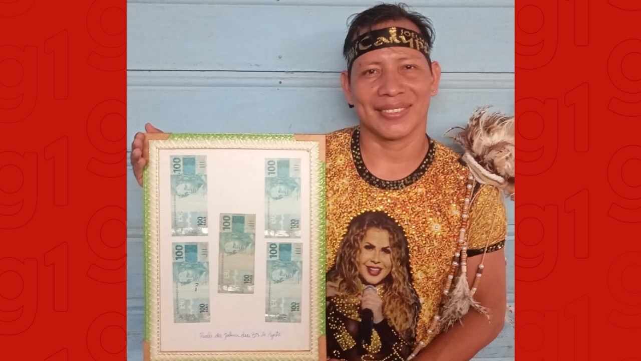 VÍDEO: Fã de Joelma surpreende em dança no palco e emoldura dinheiro recebido da cantora no AM