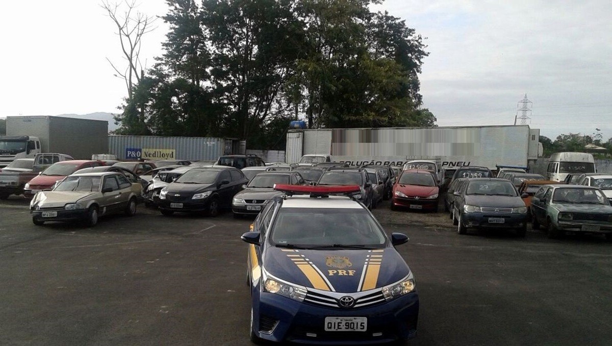 Carro por R$ 200? PRF promove leilão com 2 mil veículos em SC