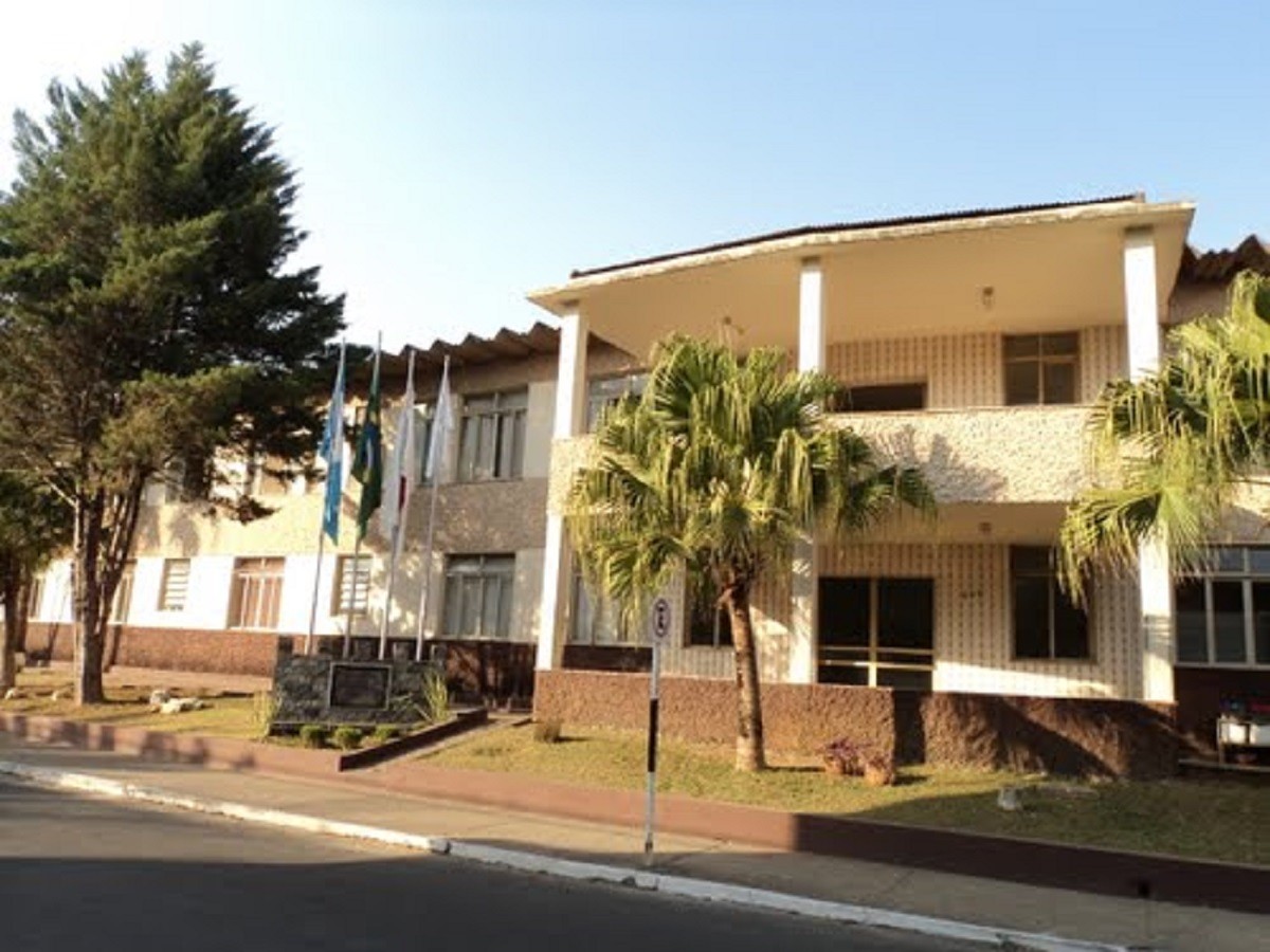 Criança de 3 anos morre engasgada com pirulito no interior de MG