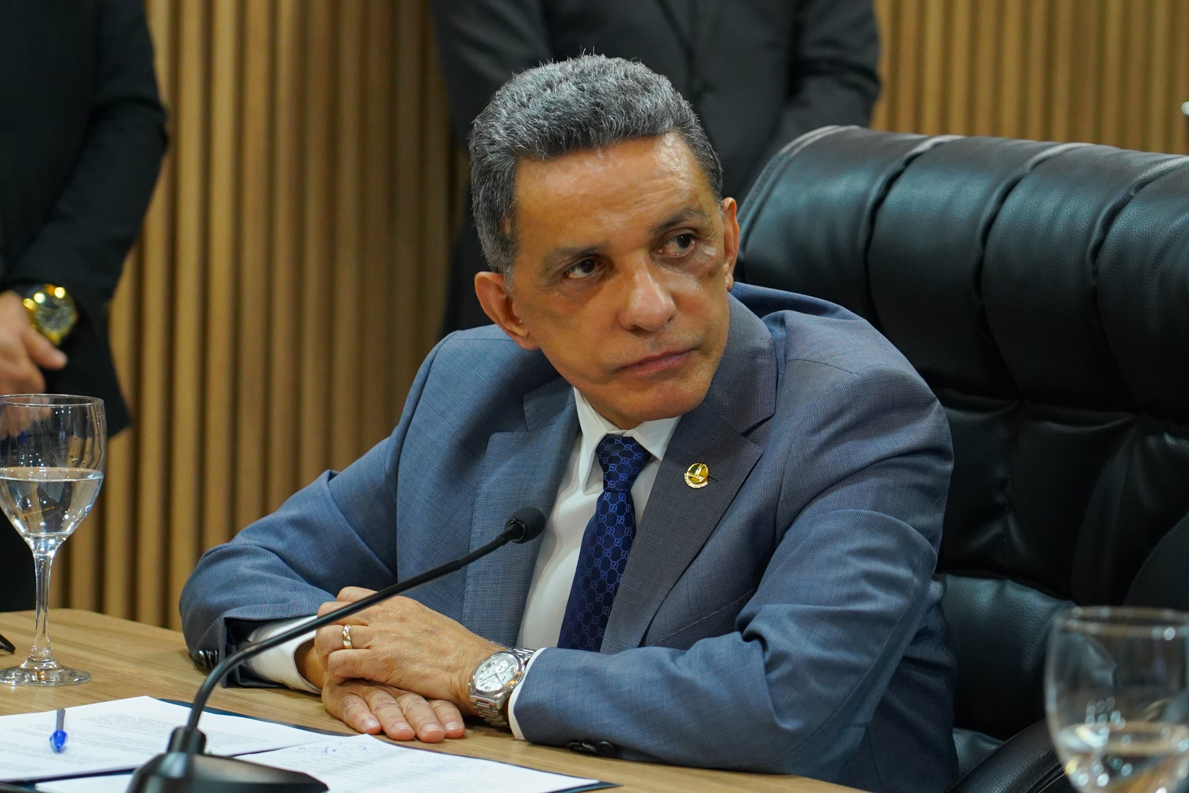 Aprovação de Mecias de Jesus para cargo vitalício no Tribunal de Contas é publicada após 5 meses