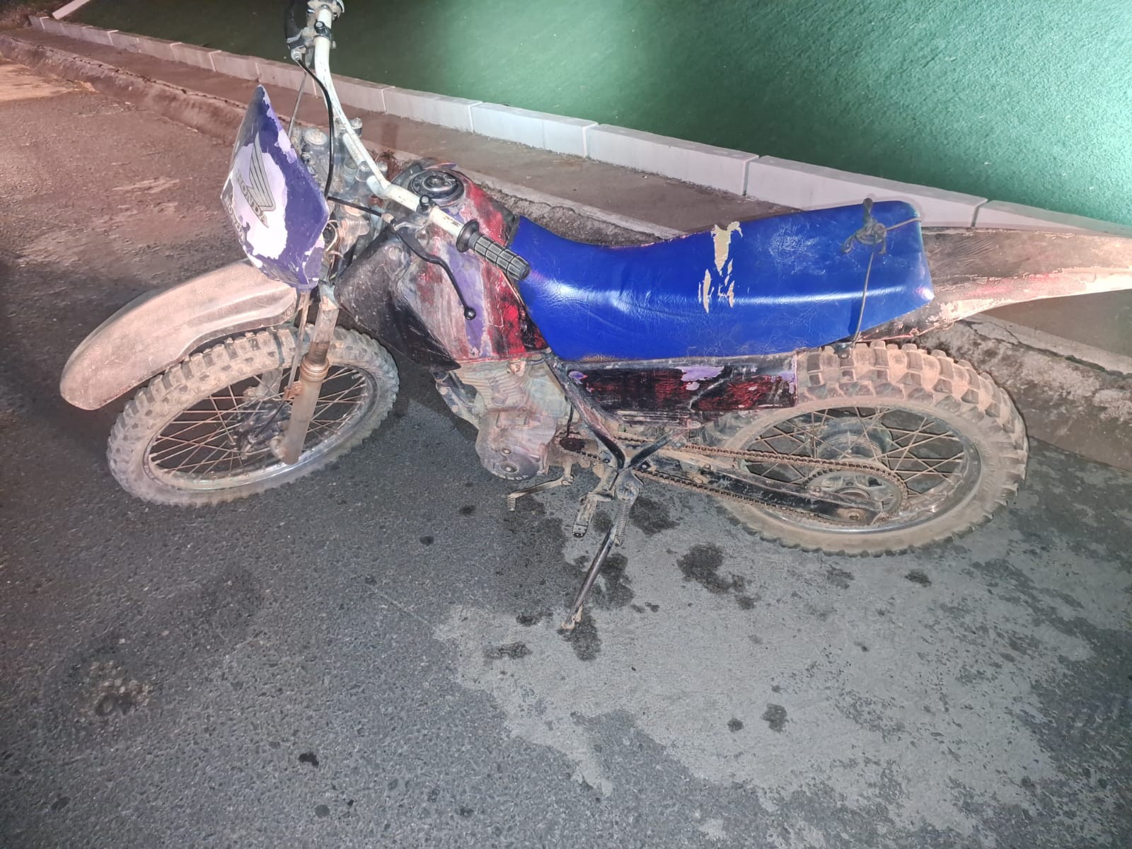 Motociclista é preso ao ser flagrado pilotando moto sem placa e com sinais de embriaguez na MGC-259, em Inimutaba