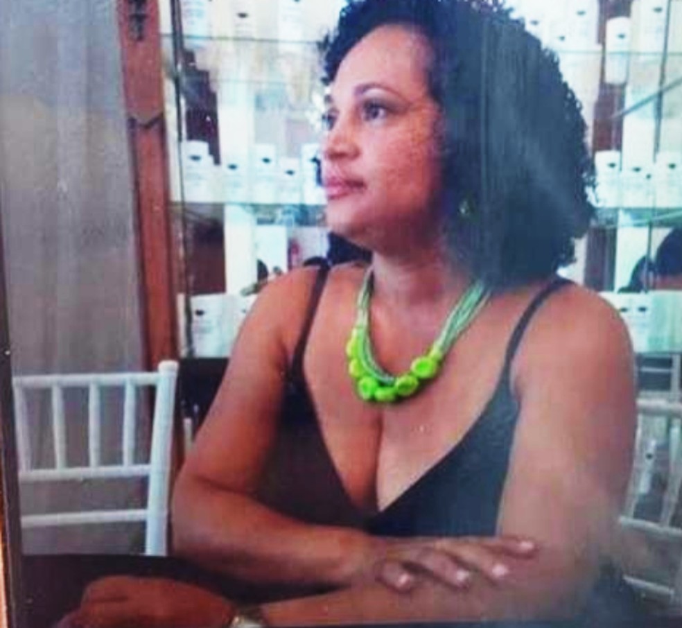 Tatiane Santana Peixoto foi morta a facadas no bairro de Águas Claras, em Salvador — Foto: Redes Sociais