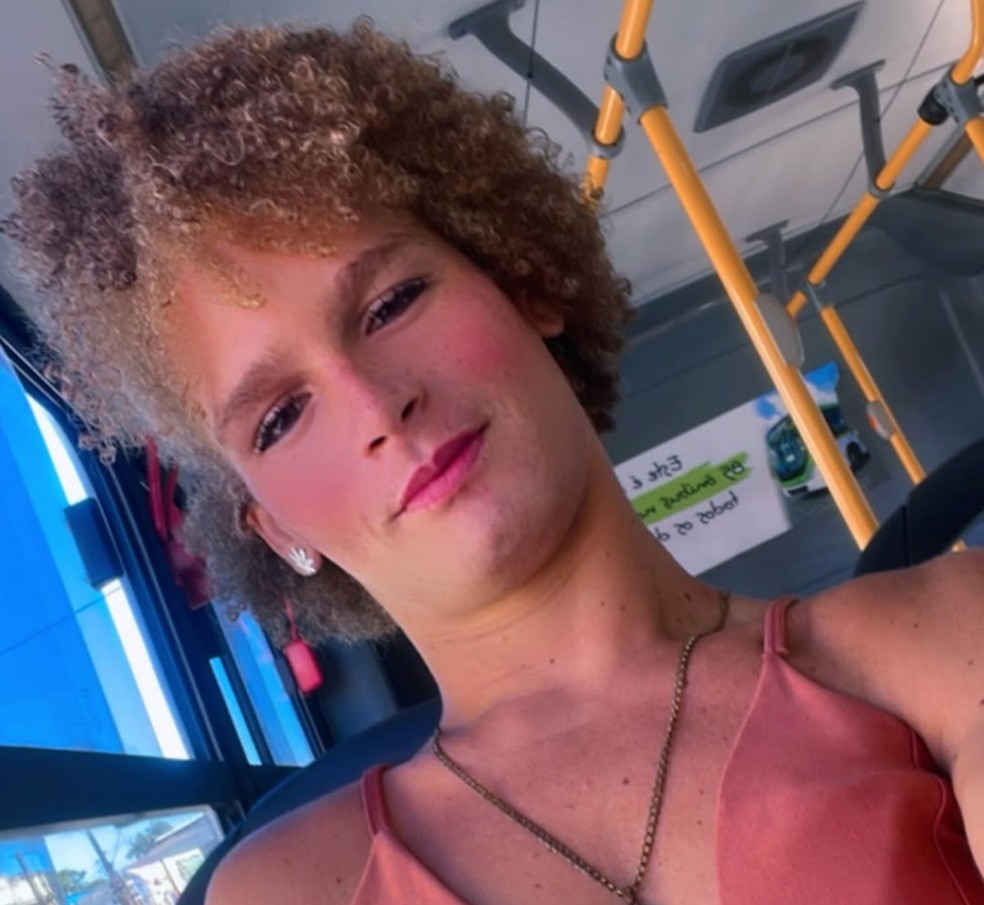 Raquelly Leticia foi assassinada à facadas dentro de um cinema de filmes adultos no Recife. — Foto: Reprodução/redes sociais