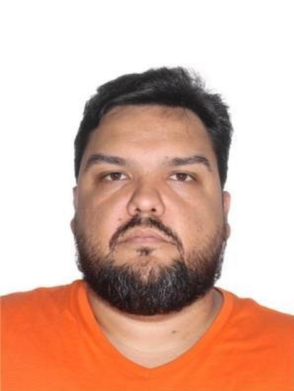 Silas Diniz Carvalho, de Minas Gerais, é, de acordo com investigações da PF, responsável por montar fuzis e vender a facções criminosas do RJ — Foto: Reprodução