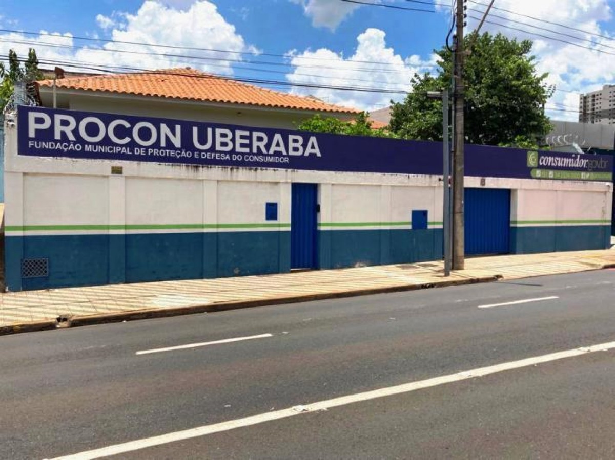 Comerciante é presa com mais de 5 mil perfumes e óculos falsificados em Uberaba