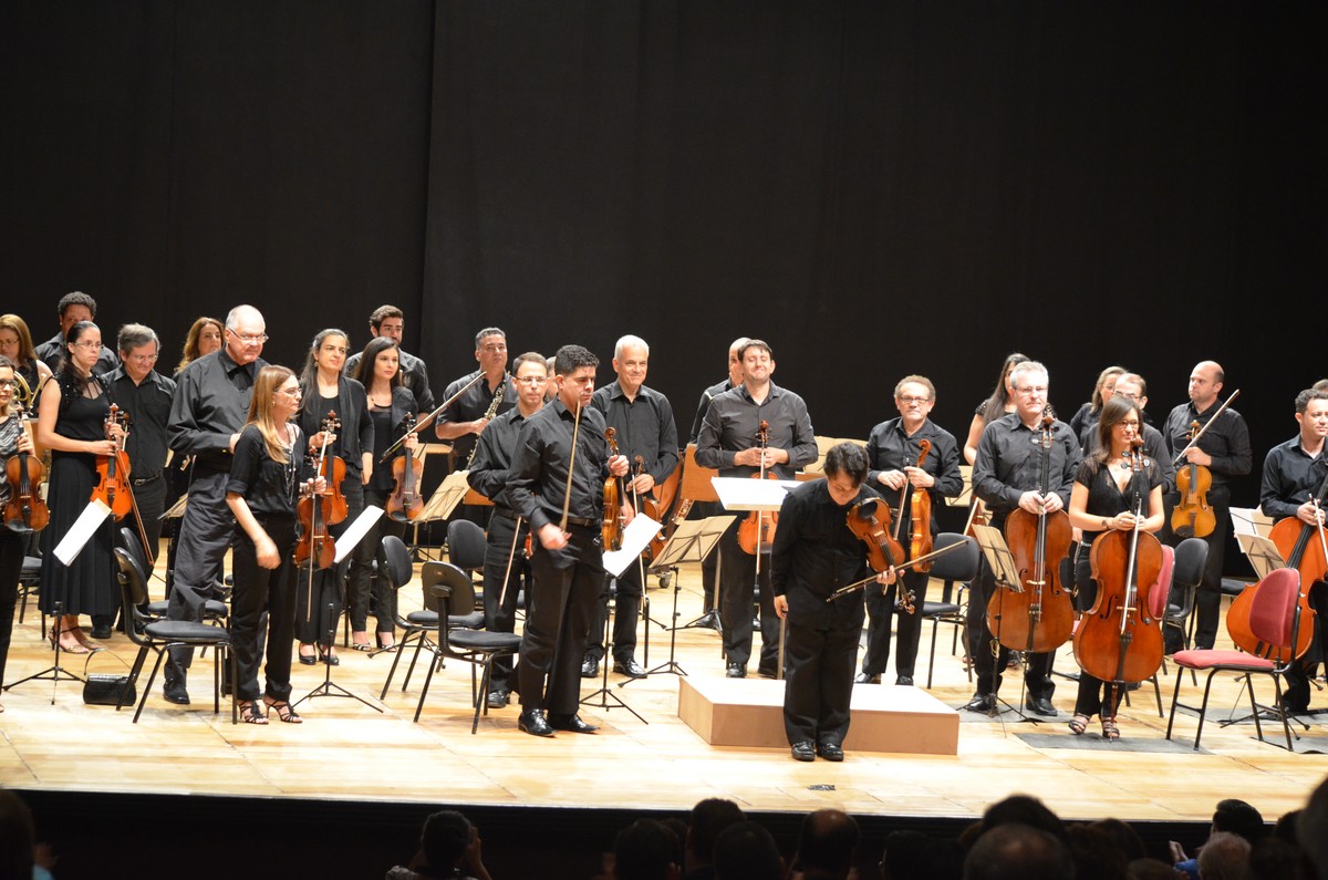 SAINT-SAËNS, Camille  Orquestra Filarmônica de Minas Gerais