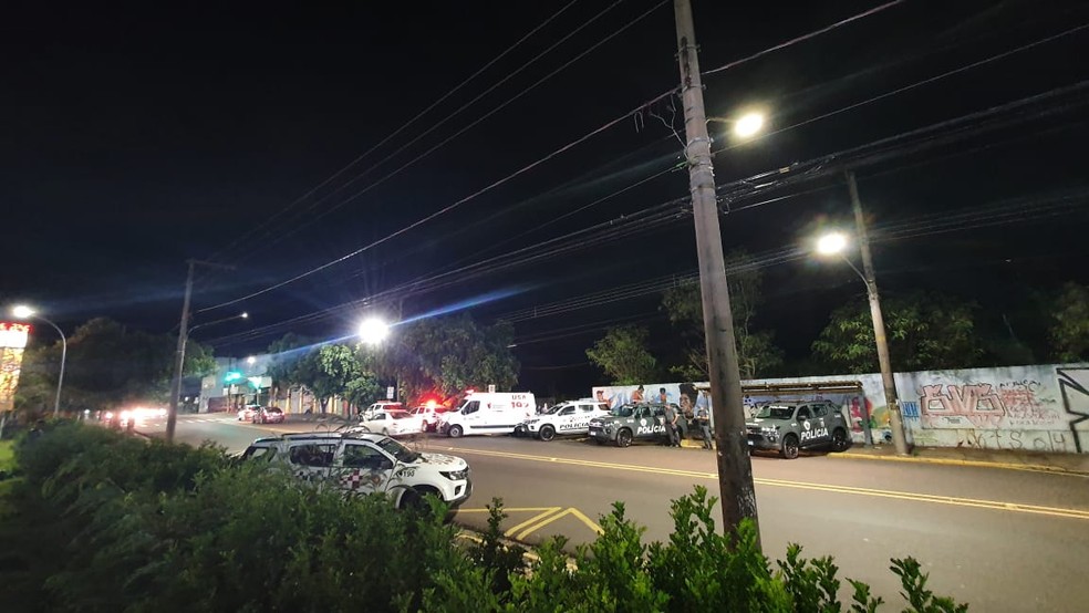 Suspeito de comandar tr&aacute;fico de drogas na linha f&eacute;rrea morre em troca de tiros com a Pol&iacute;cia Militar, em Presidente Prudente (SP) &mdash; Foto: B&aacute;rbara Munhoz/g1