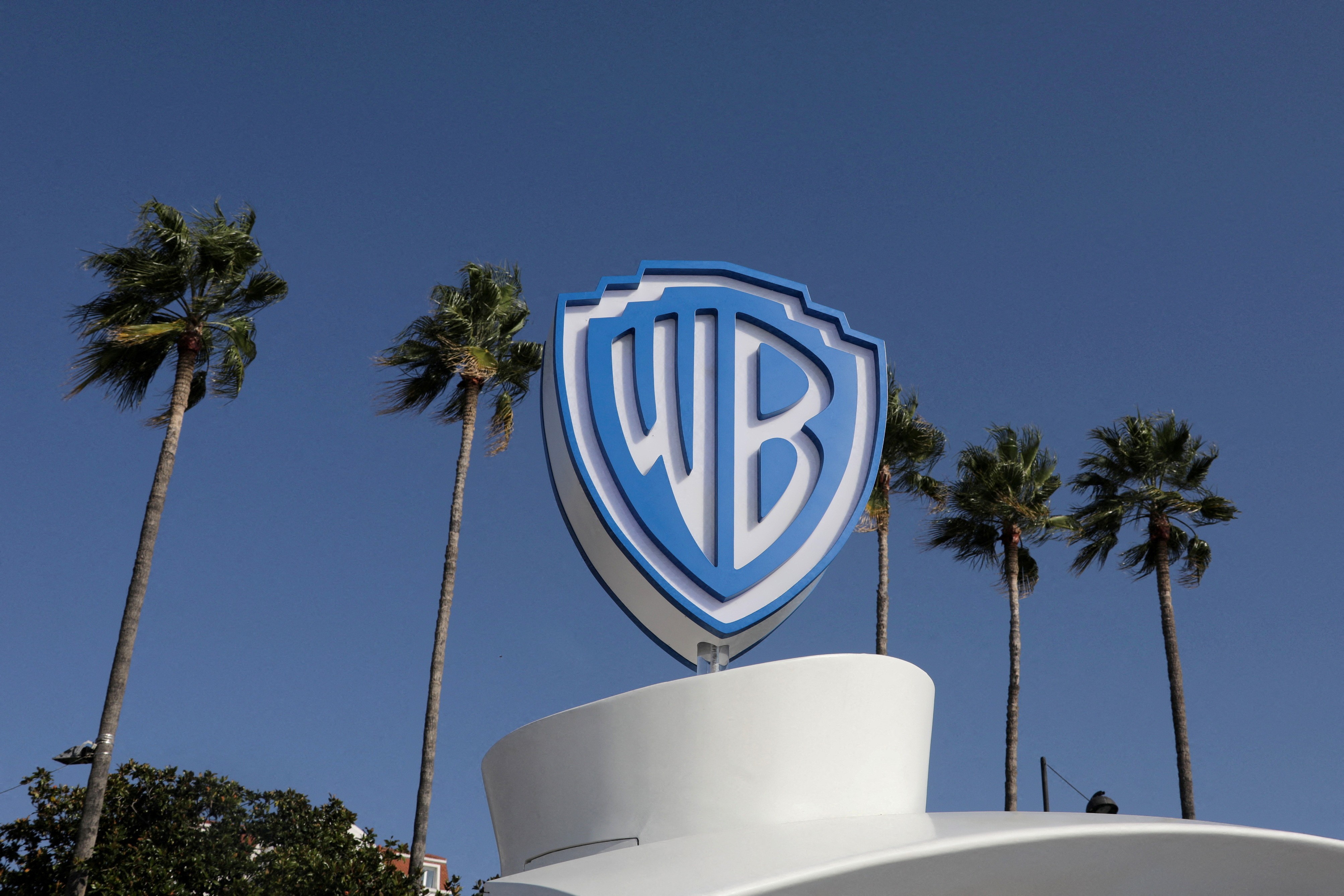 Paramount sobe oferta para adquirir a Warner Bros, em nova ofensiva contra proposta da Netflix