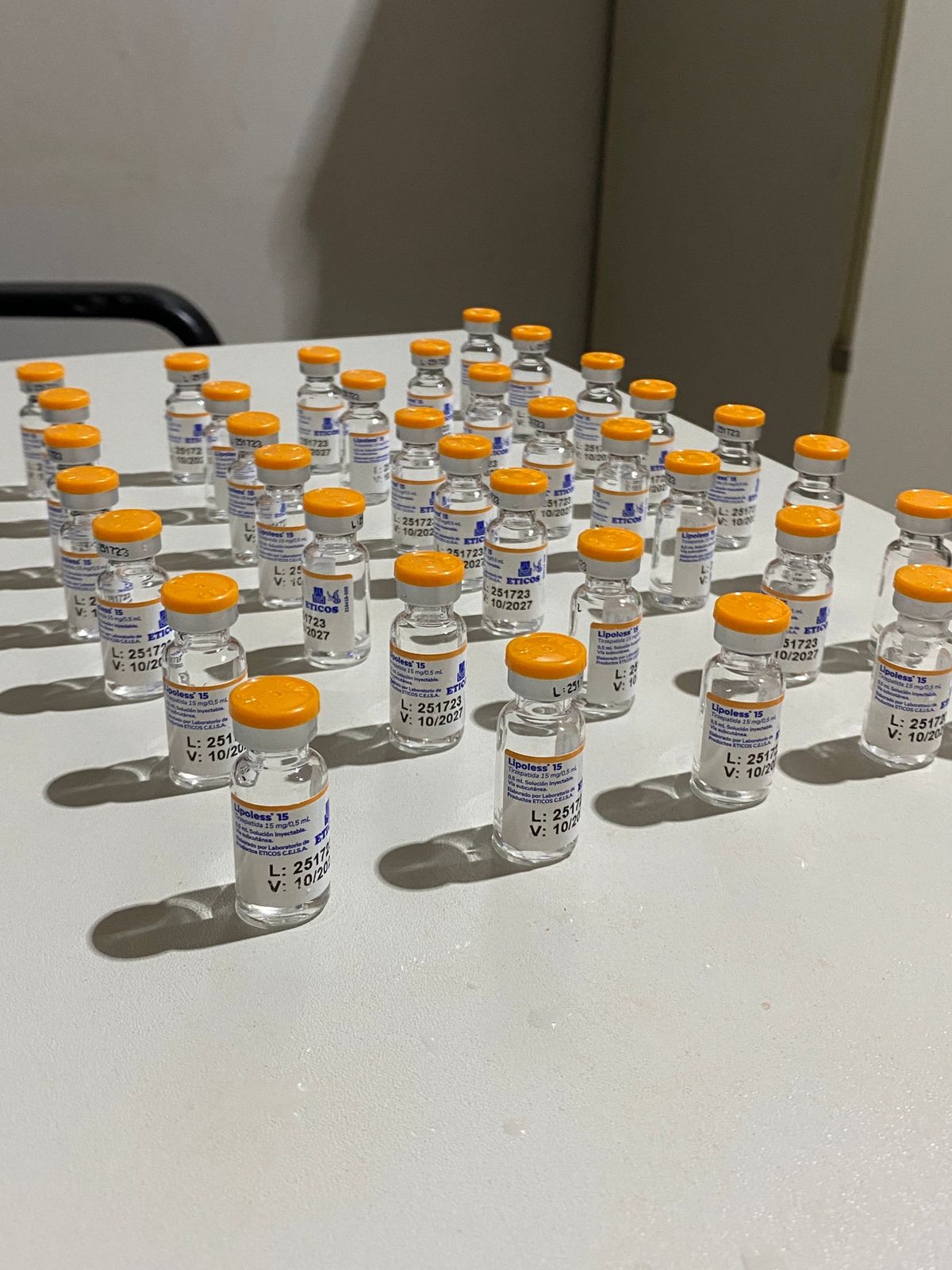 Apreensão de mais de mil ampolas de remédios para emagrecer em MG expõe rede ilegal de medicamentos trazidos do Paraguai