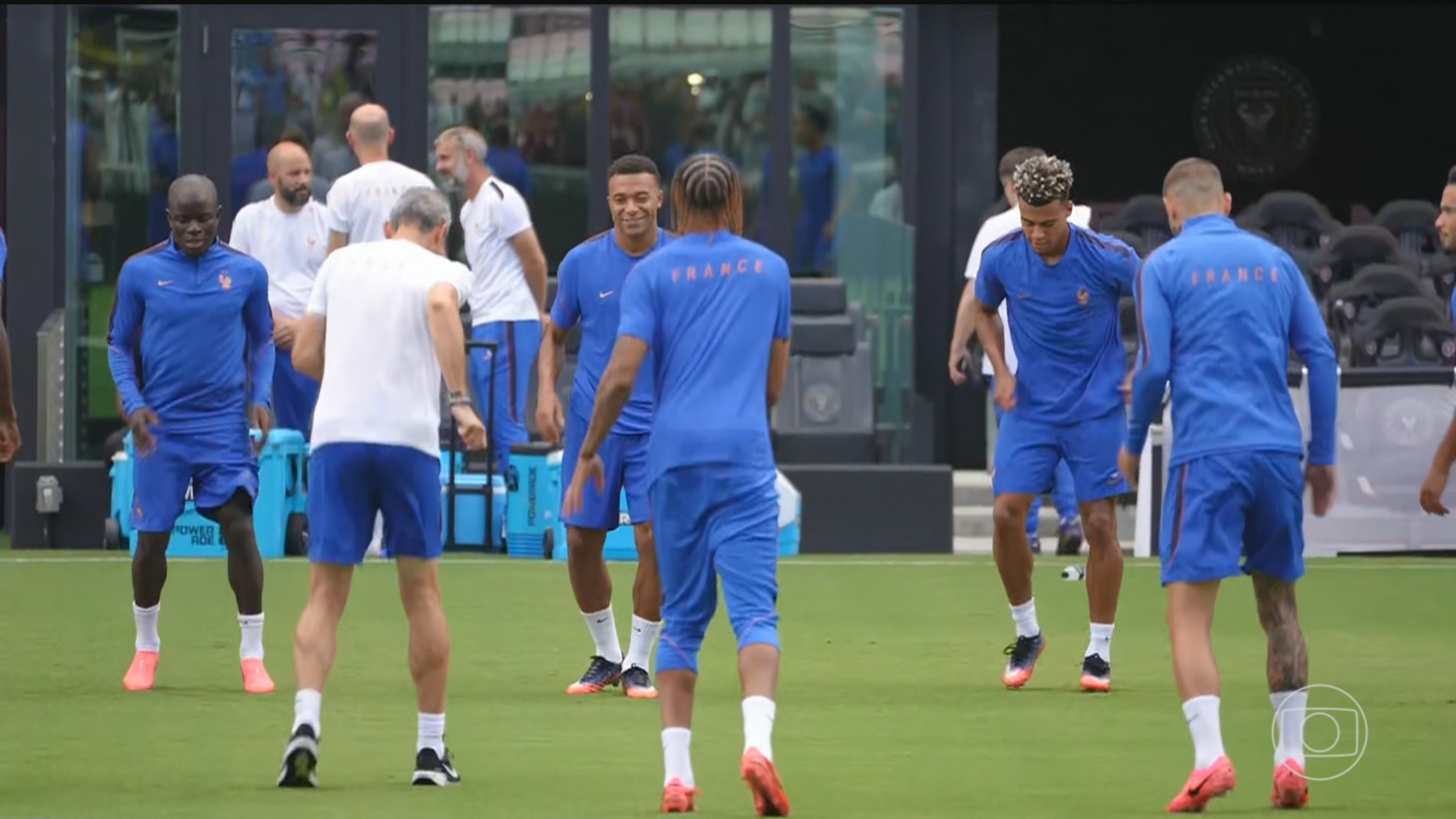 Disputa do terceiro lugar na Copa: França e Inglaterra em campo neste sábado