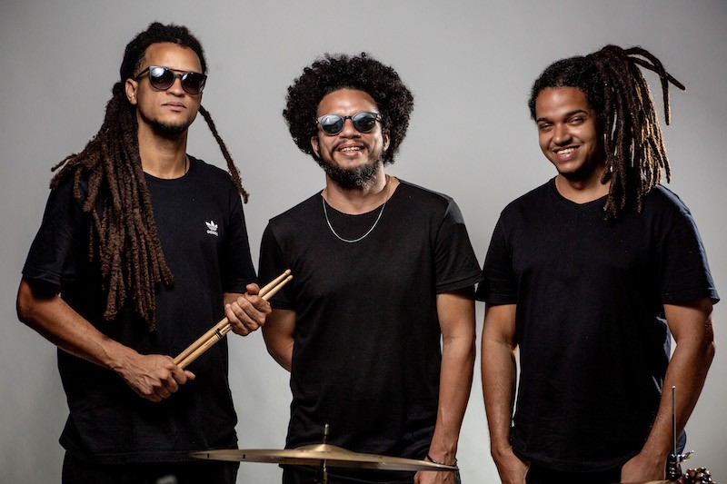 Trio alagoano Nigros celebra Lincoln Olivetti em EP que une a pulsaÃ§Ã£o do samba-jazz Ã  ginga da mÃºsica 'black'
