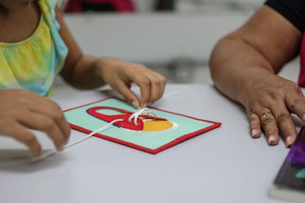 Acima da média nacional, Acre tem maior taxa de escolarização de pessoas com TEA no país, diz IBGE