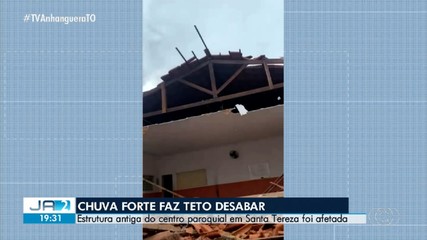 Teto de centro paroquial desaba em Santa Tereza do Tocantins