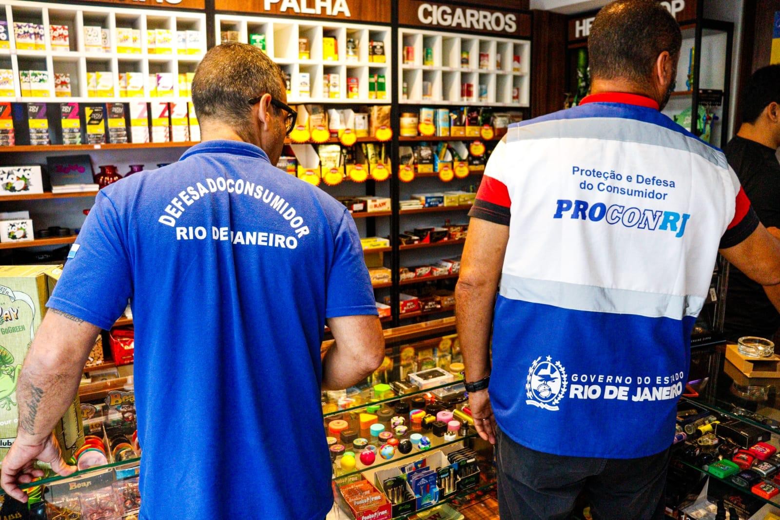 Operação apreende cigarros eletrônicos vendidos ilegalmente em Petrópolis