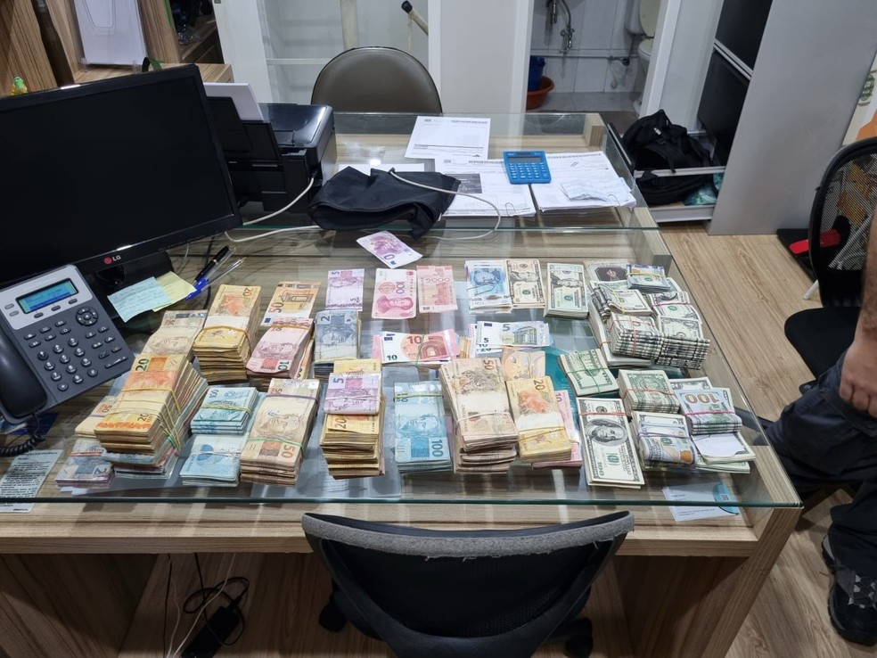 Mandados de busca e prisão foram cumpridos e são frutos do trabalho conjunto das Polícia Federal na Paraíba, Polícia Federal no Paraná e da Polícia da Itália — Foto: Divulgação/Polícia Federal da Paraíba