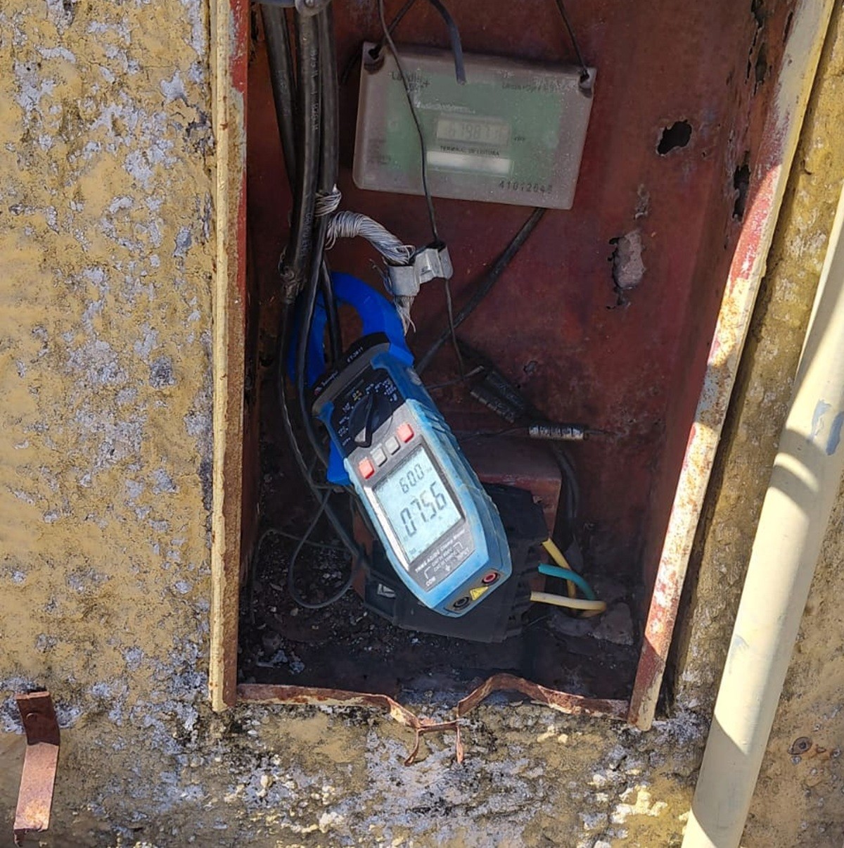 Homem é preso por furto de energia em loja de material de construção em Teresópolis